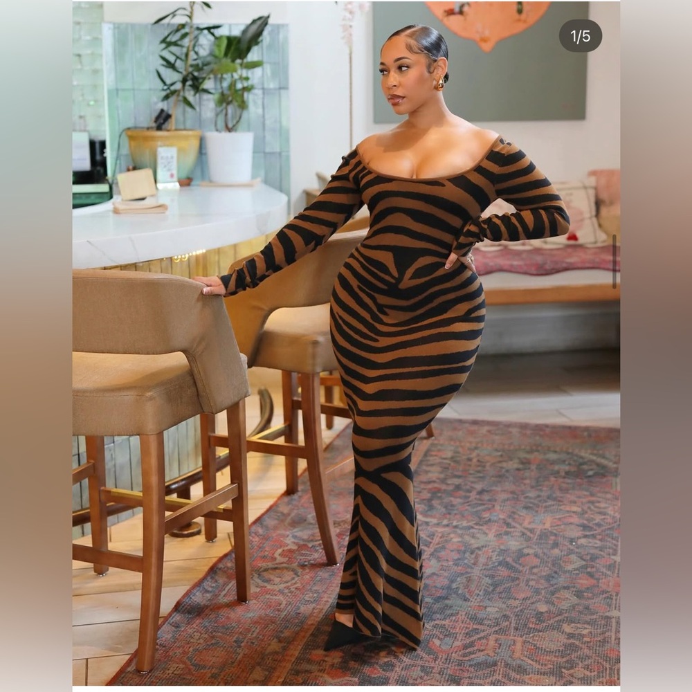 Fashion Nova Sutton Sweater Maxi Dress Size Smal NWOT